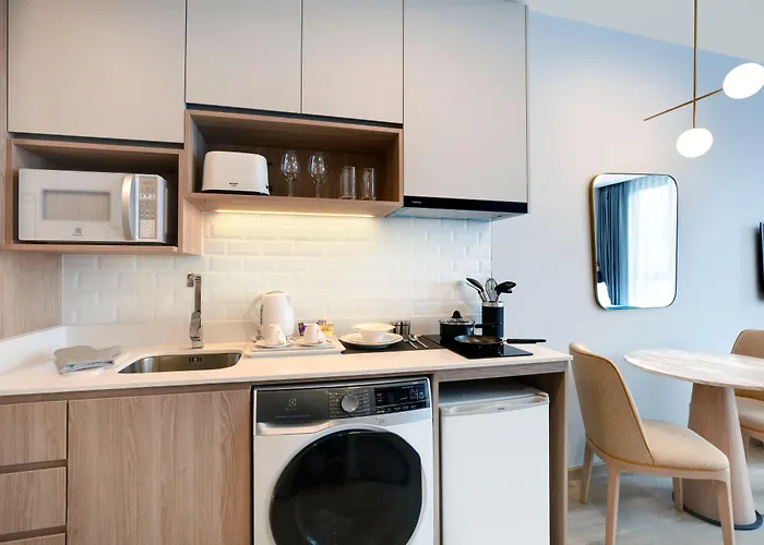 Staybridge Thonglor By Ihg 4*