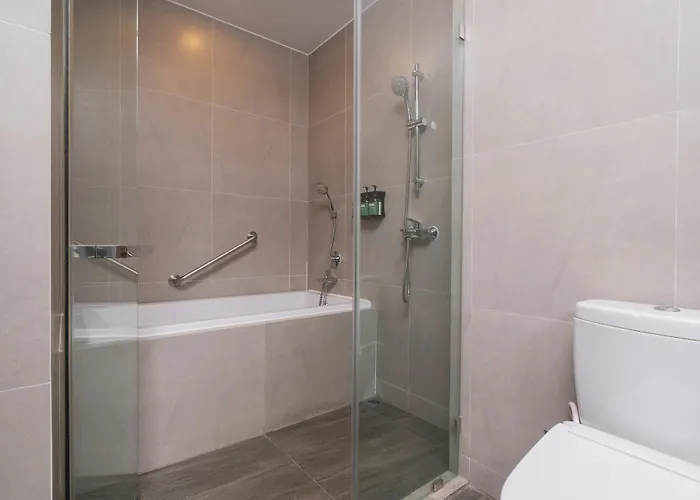 Staybridge Thonglor By Ihg